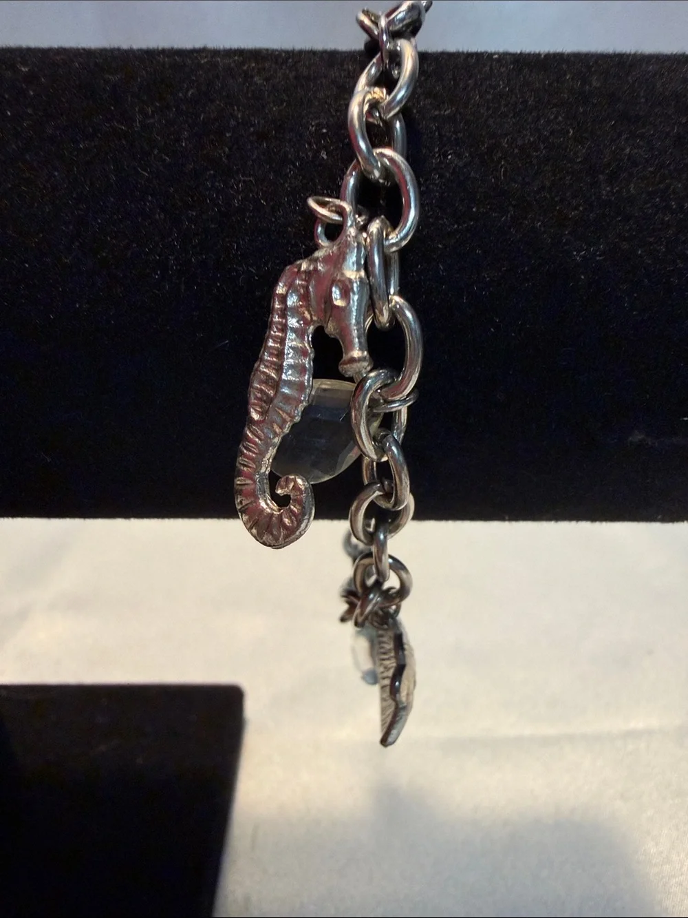 Source Unknown Silver Shell & Teardrop Charm Bracelet